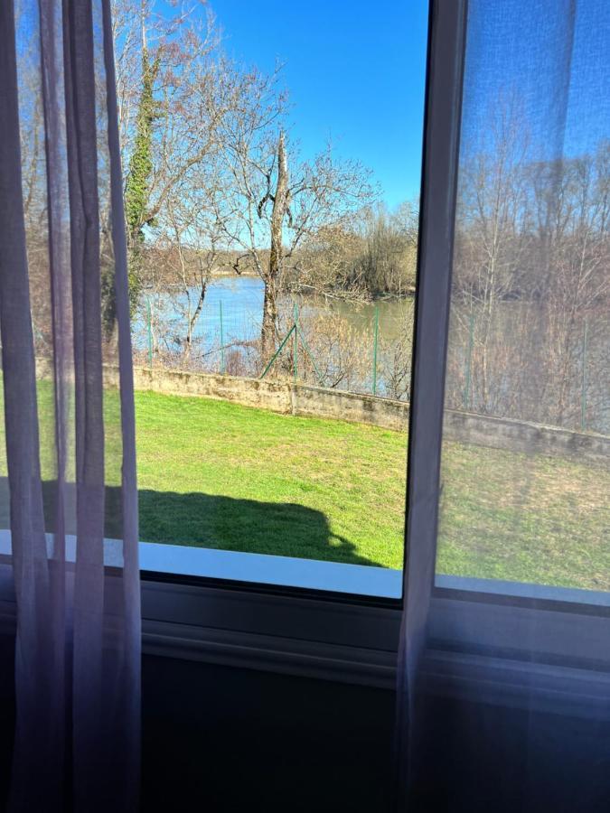 Chez Saliha Et Serge Lamarche-Sur-Saone Esterno foto